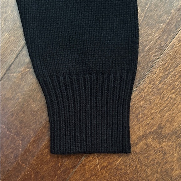 Key Street Black Crewneck Sweater with Bold Lettering, Size Small, NWT - Picture 5 of 12